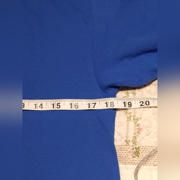 Fortnite Graphic Tee. Youth xl. Preloved. - Picture 2 of 4